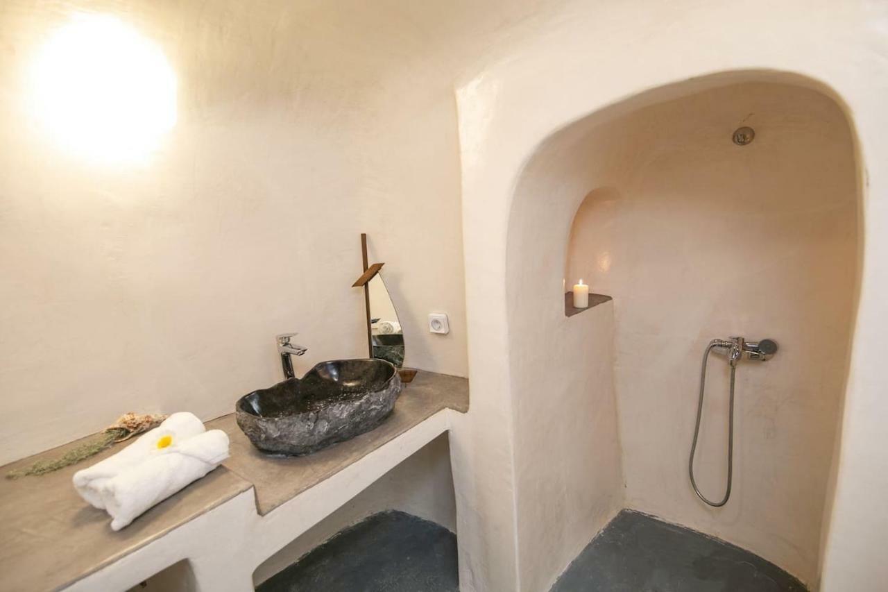 锡拉夏岛Agrilia Secluded Cave House别墅 外观 照片
